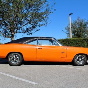 1970 Dodge Charger R/T 440Ci/375Hp V8 4-Speed Manual - Image 2